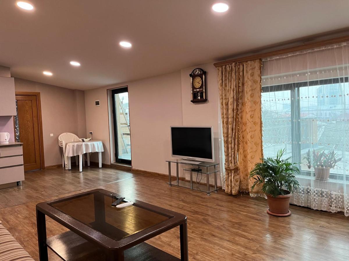 Bright Guesthouse In The Center Of Yerevan! Esterno foto