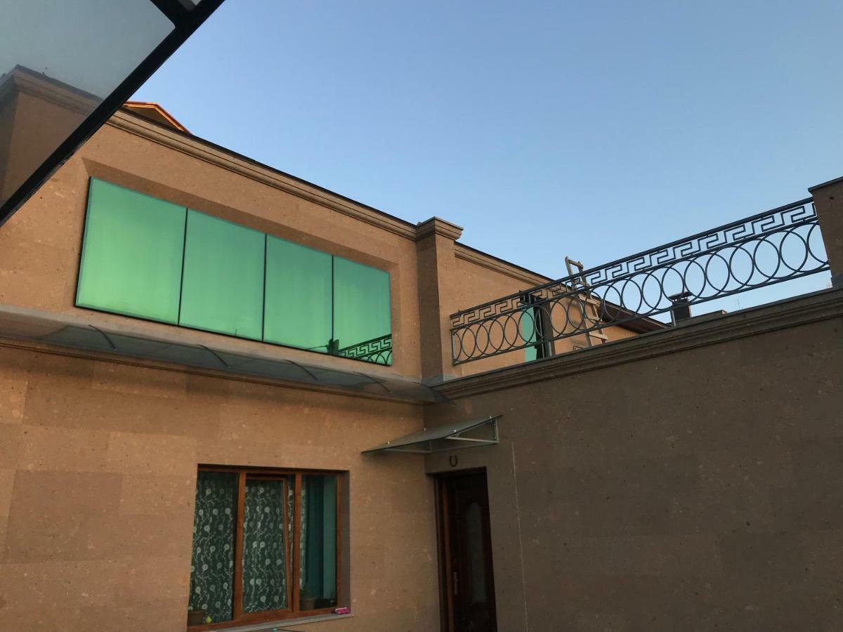 Bright Guesthouse In The Center Of Yerevan! Esterno foto